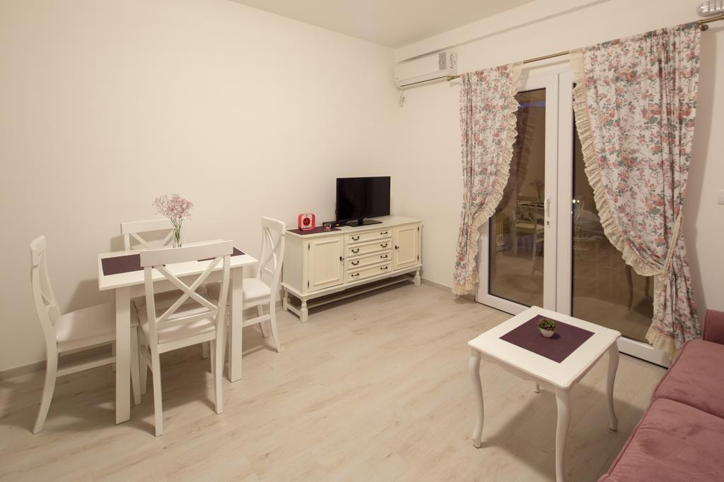 Apartments Raskovic Radanovići Zewnętrze zdjęcie